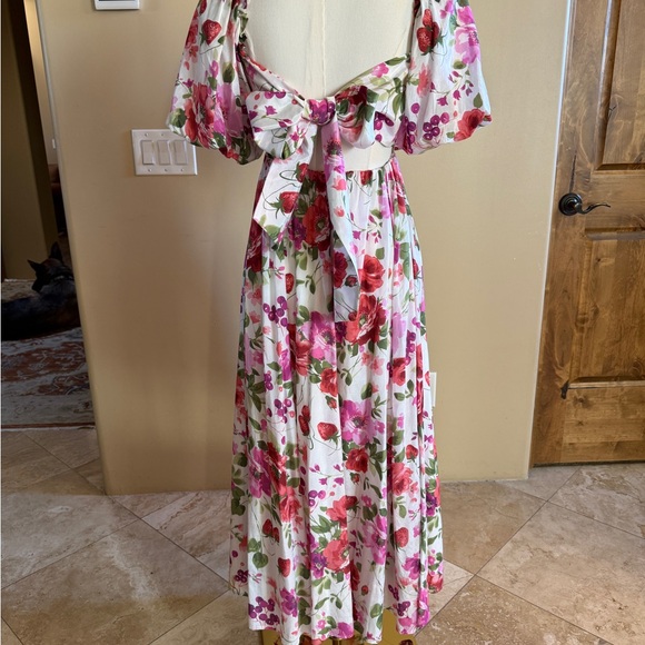 Abercrombie Floral Maxi Dress with Puff Sleeves - Picture 2 of 3